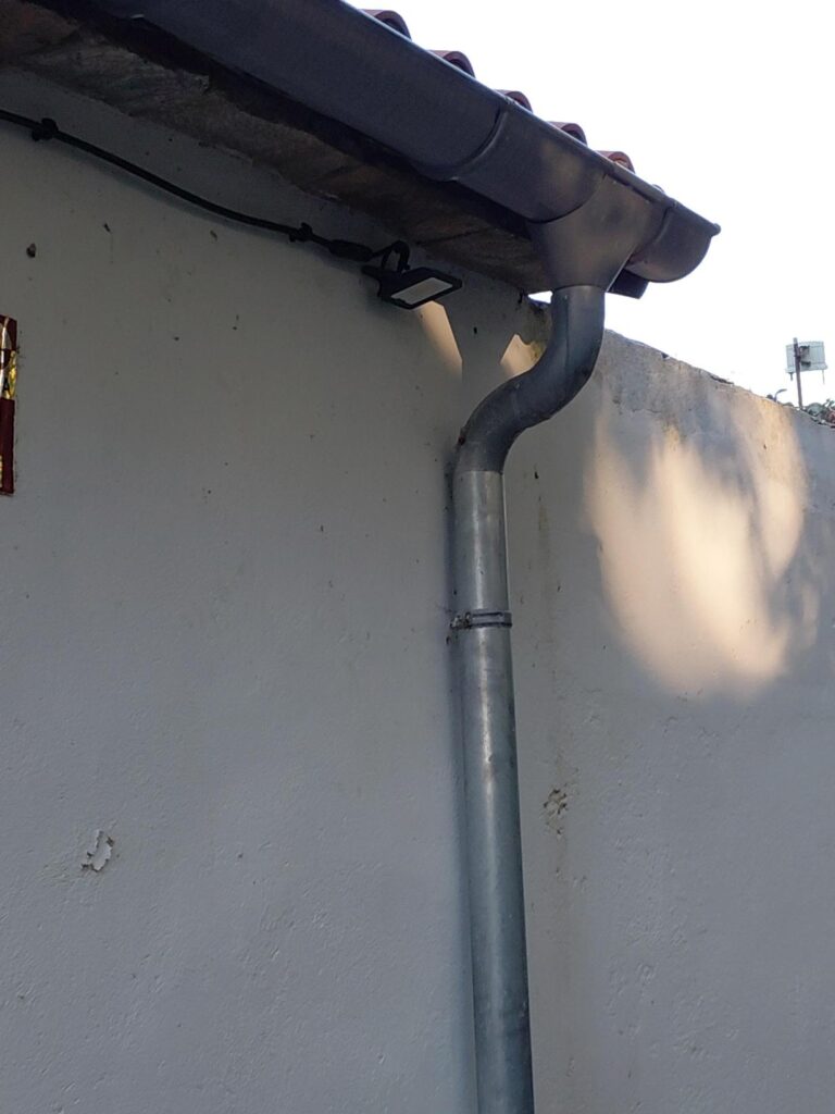 Nova iluminación no acceso ao CIPIS 