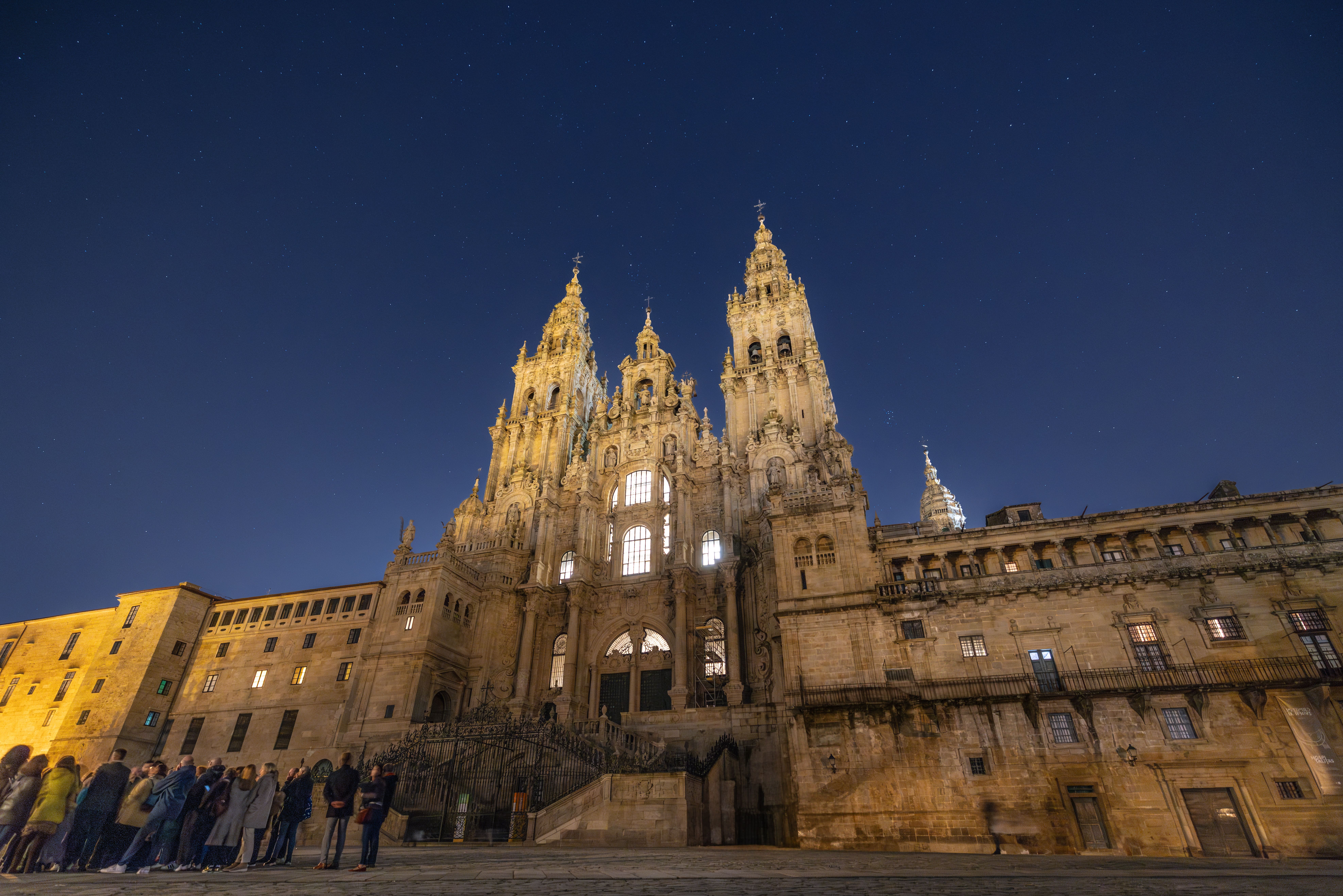 Como funciona o mantemento da iluminación pública en Santiago de Compostela?